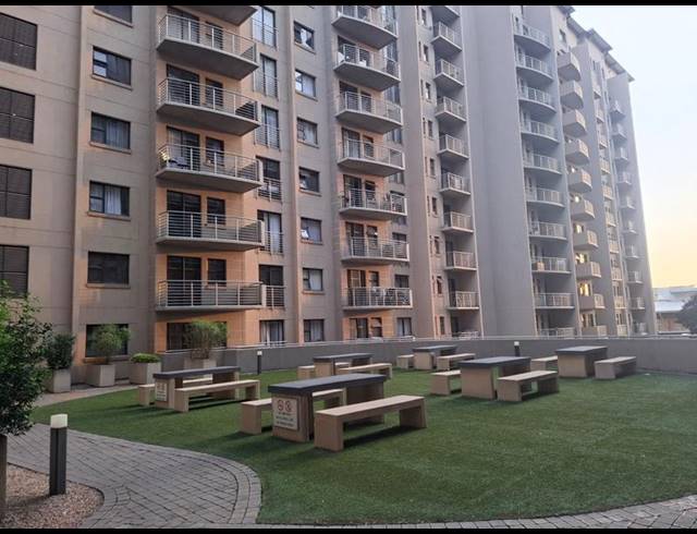 1 BEDROOM APARTMENT FOR SALE IN HATFIELD